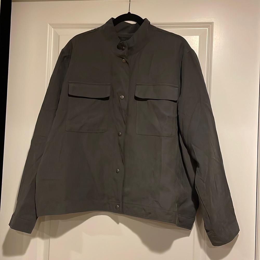 NWT Old Navy lightweight bomber jacket​​